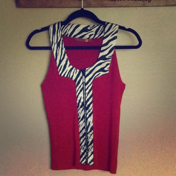 Last chance...huge price drop.Dressy zip tank top - Picture 2 of 6